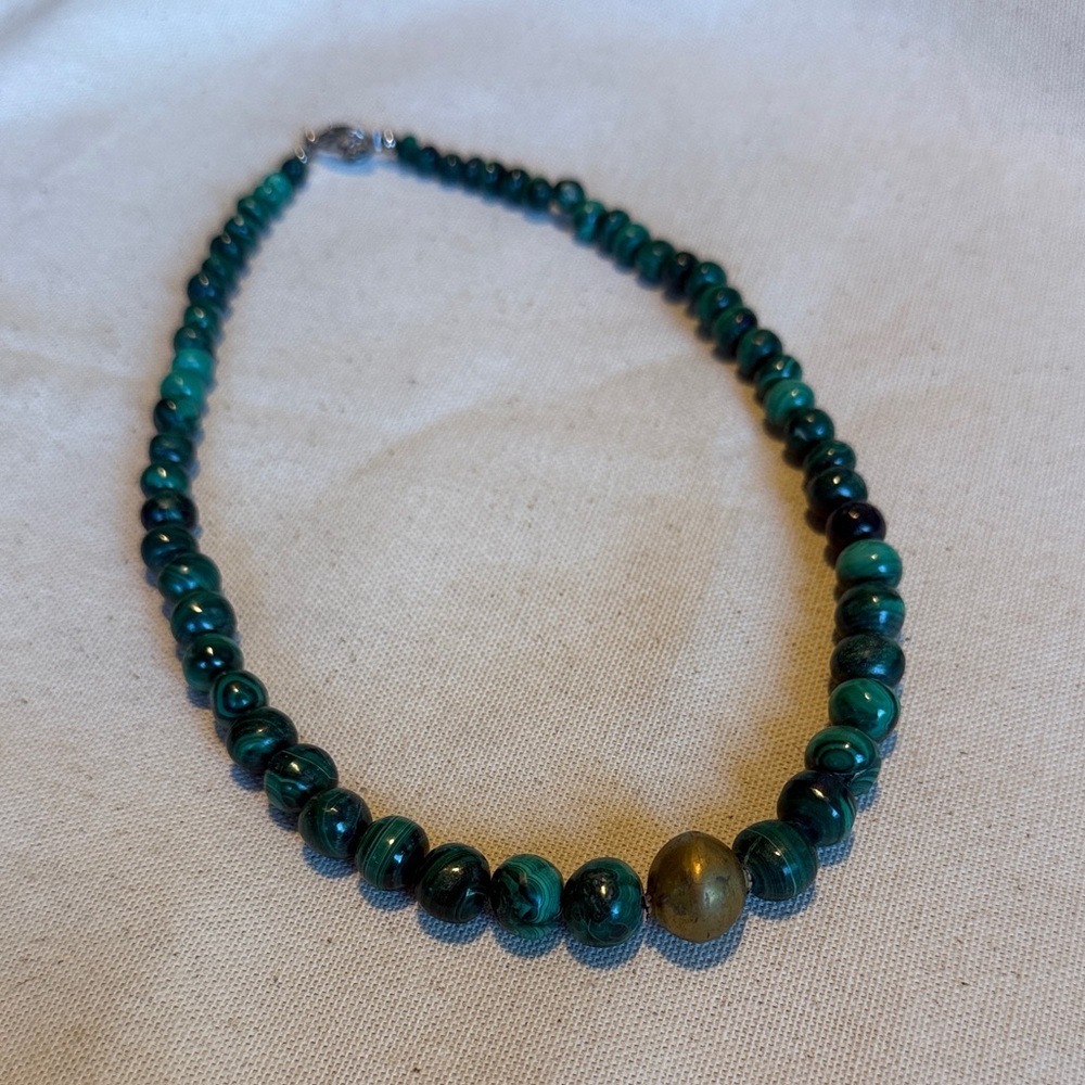 Handmade Green Beaded Necklace - Polished Stone Strand